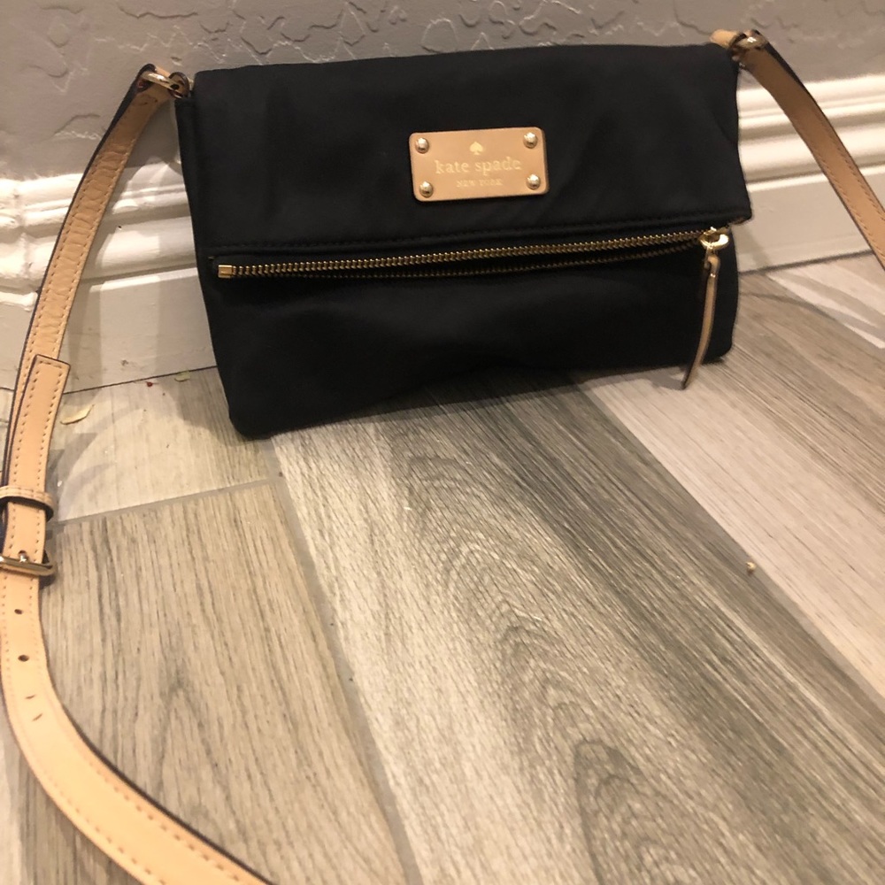 Kate spade fold over crossbody travel bag-black